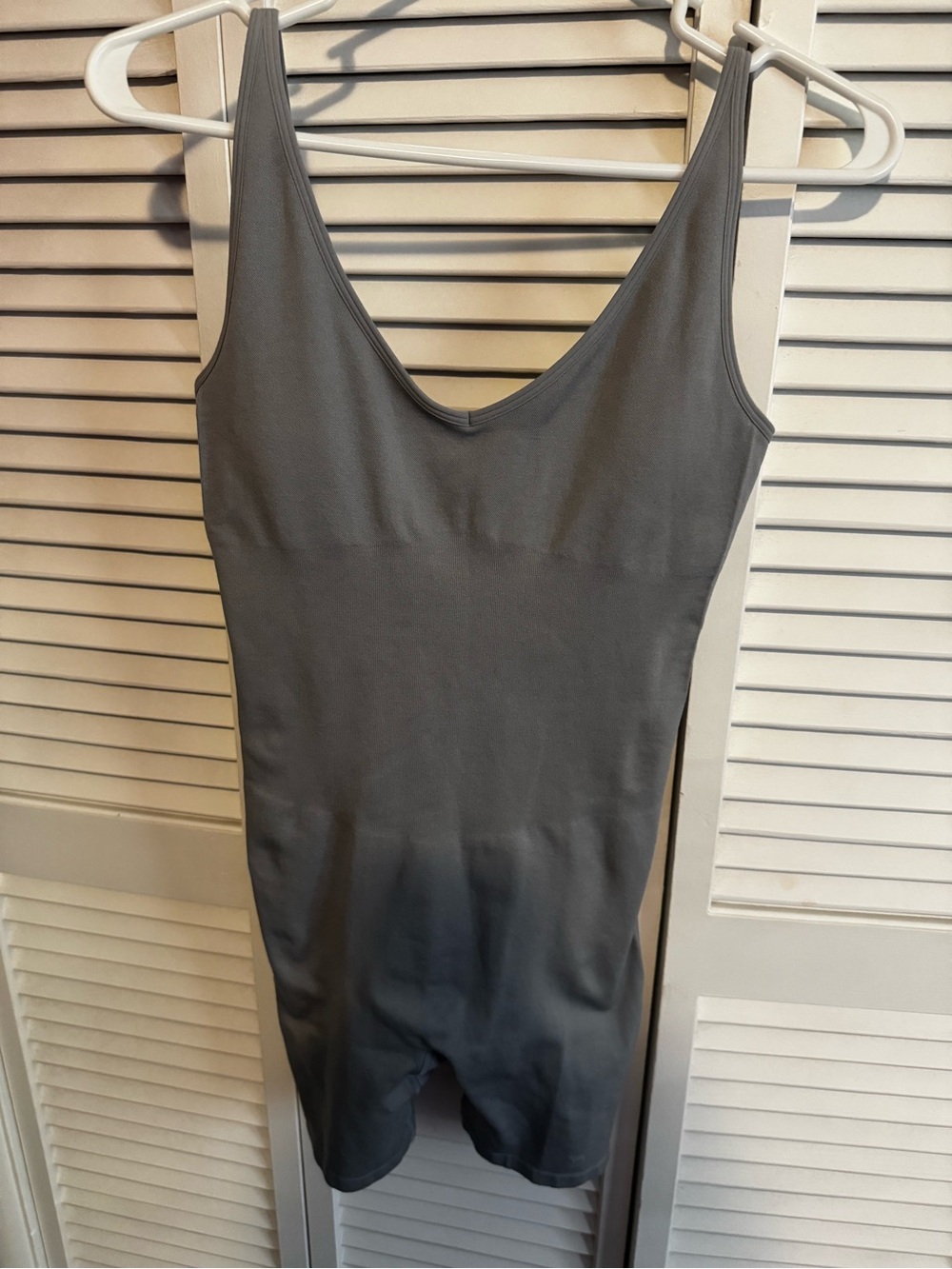 Pink active romper NWT size xs